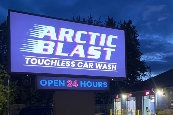 Arctic Blast Illuminated Pole Sign Faces